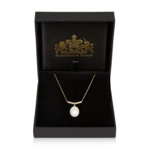 Fashion Gold Crescent Pearl Drop Necklace Necklaces