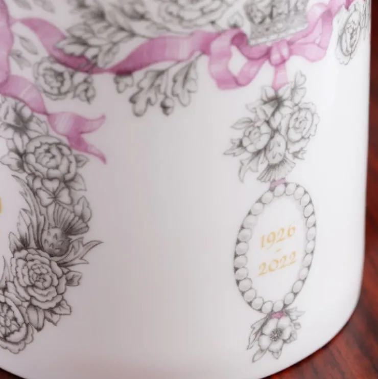 queen_elizabeth_ii_commemorative_coffee_mug_4.webp Cheap Queen Elizabeth Ii Commemorative Coffee Mug Tankards & Mugs
