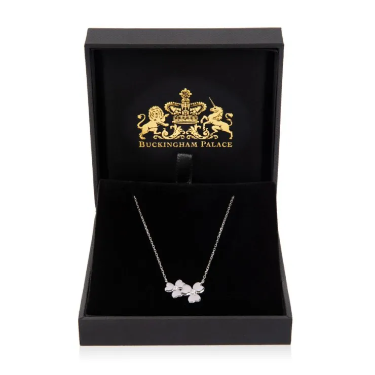 shamrock_pendant_1.webp Cheap Shamrock Pendant Necklaces