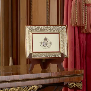Cheap The King'S 75Th Birthday Limited Edition Red Tray His Majesty The King'S 75Th Birthday
